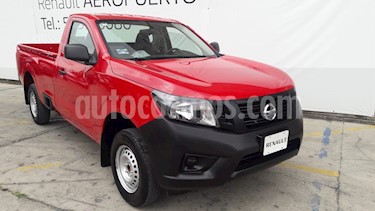 foto Nissan NP300 2.4L Pick-up Dh usado (2019) color Rojo precio $275,000
