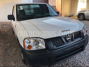Foto venta Auto usado Nissan NP300 2.4L Pick-up Dh (2013) color Blanco precio $170,000