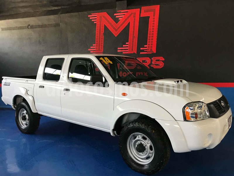 Nissan NP300 2.4L Chasis usado (2014) color Blanco precio $215,000