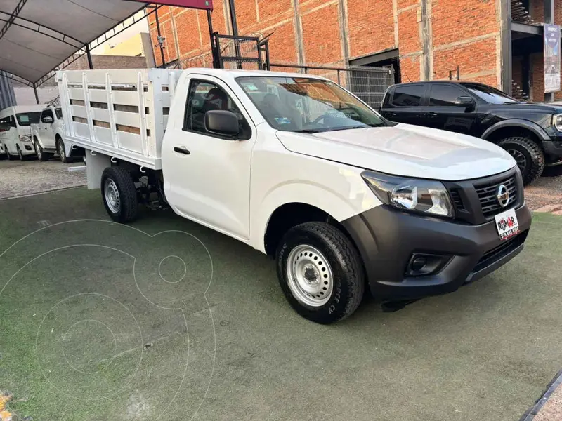 nissan np300