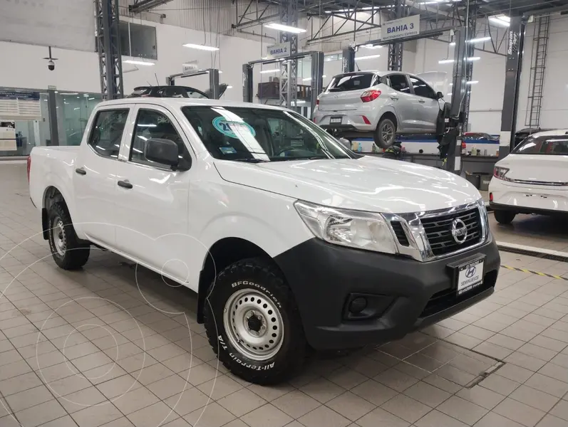 Nissan NP300 2.5L Doble Cabina S A/A Paquete de Seguridad usado (2020) color Blanco precio $399,000