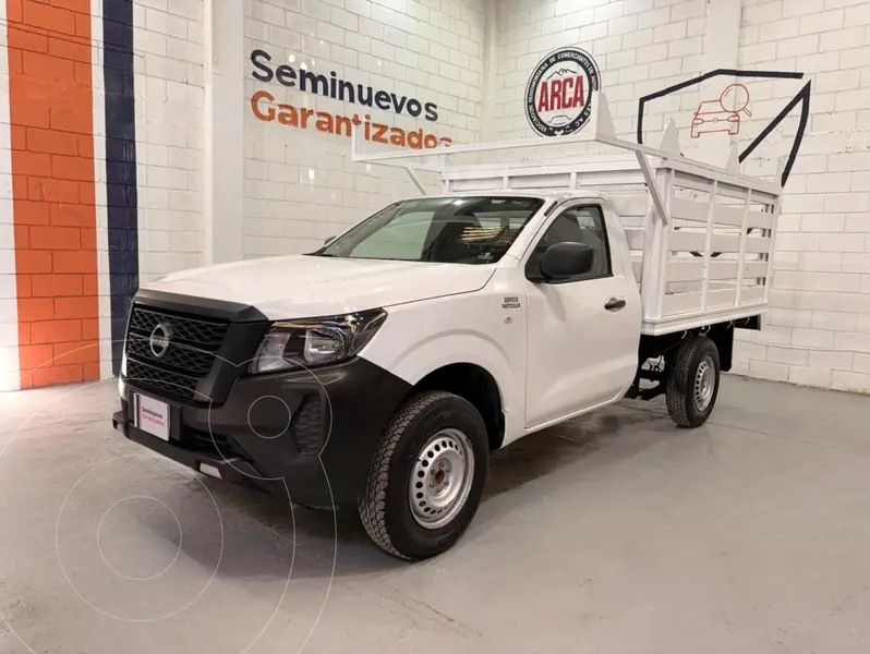 Foto Nissan NP300 Chasis VDC usado (2024) color Blanco precio $405,000