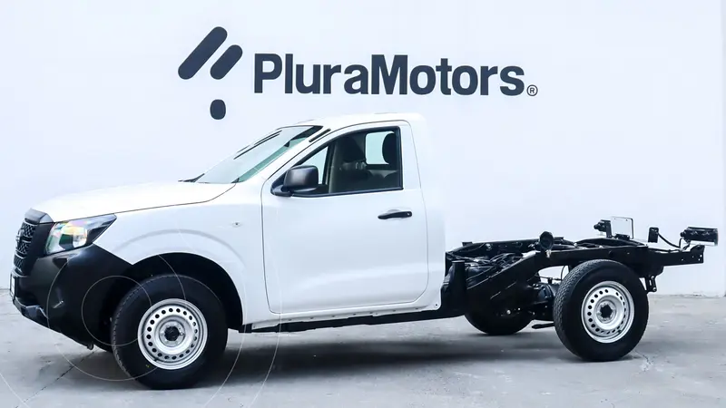 Foto Nissan NP300 Chasis VDC Plus usado (2026) color Blanco precio $474,900