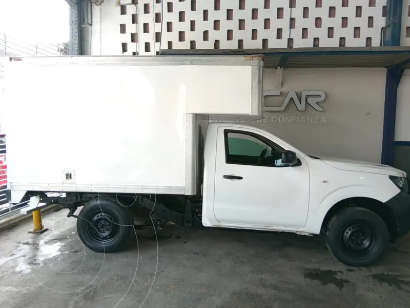 Foto Nissan NP300 Chasis Diesel usado (2022) color Blanco precio $412,000
