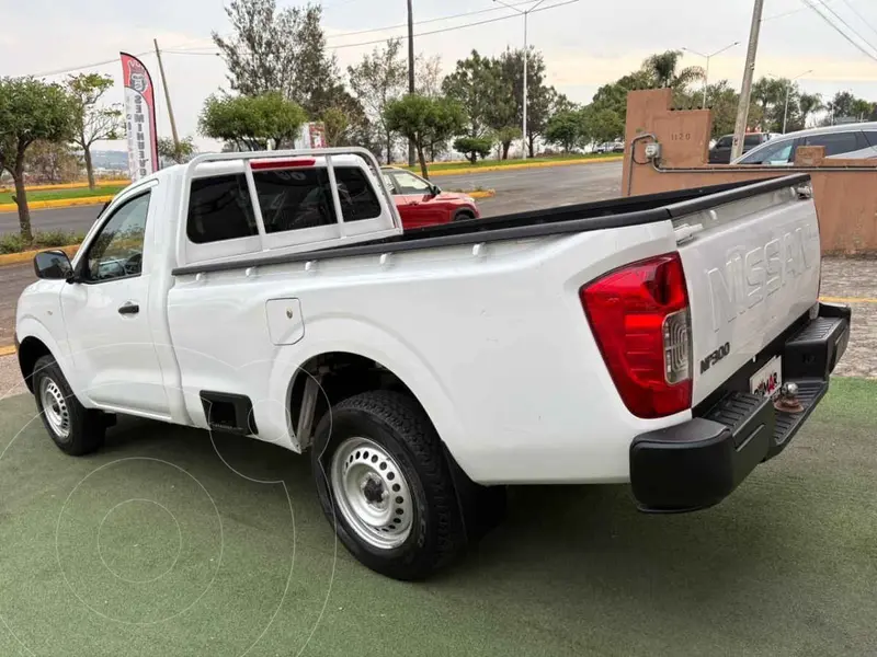 nissan np300