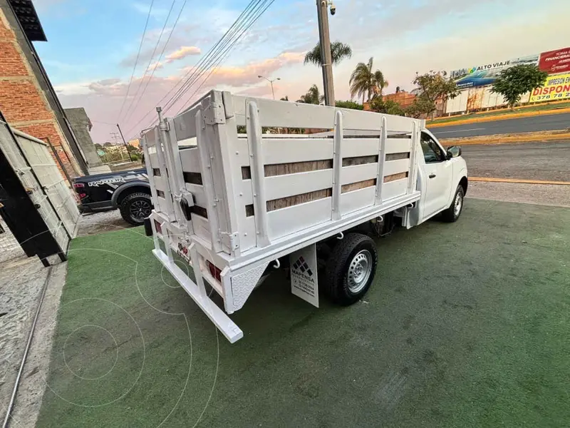 nissan np300