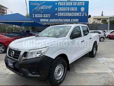 Nissan NP300 2.4L Doble Cabina SE A/A Paquete de Seguridad usado (2018) color Blanco precio $244,900
