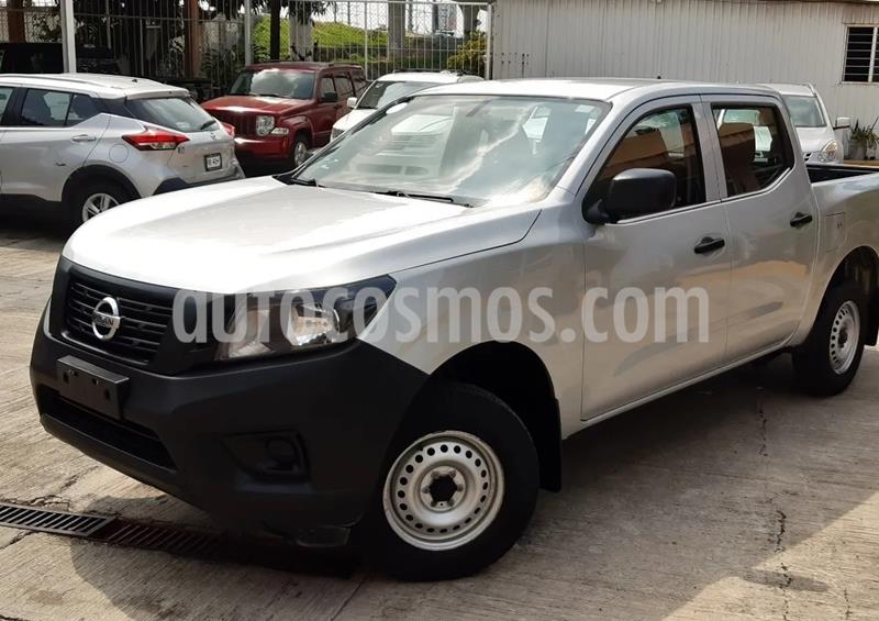 foto Nissan NP300 2.4L Doble Cabina Lujo usado (2017) color Gris precio $90,000