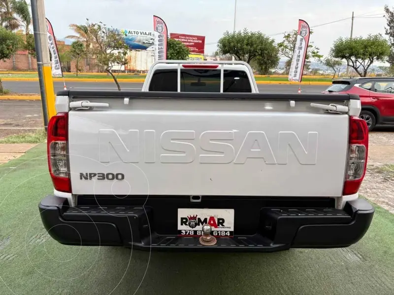 nissan np300