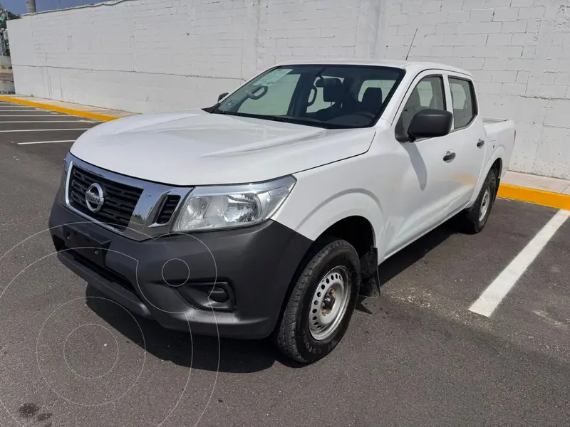 Foto Nissan NP300 2.4L Doble Cabina SE A/A Paquete de Seguridad usado (2020) color Blanco precio $341,900