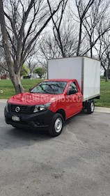 Nissan NP300 2.4L Chasis Dh usado (2017) color Rojo precio $235,000