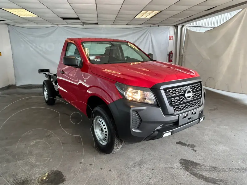 Foto Nissan NP300 Chasis usado (2024) color Rojo precio $438,900