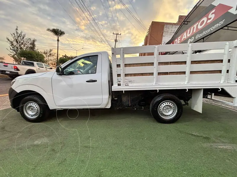 nissan np300