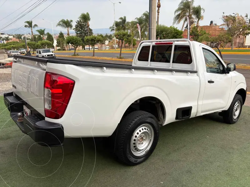 nissan np300