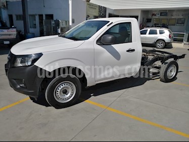 Nissan NP300 2.4L Chasis Dh Paquete de seguridad usado (2019) color Blanco precio $260,000