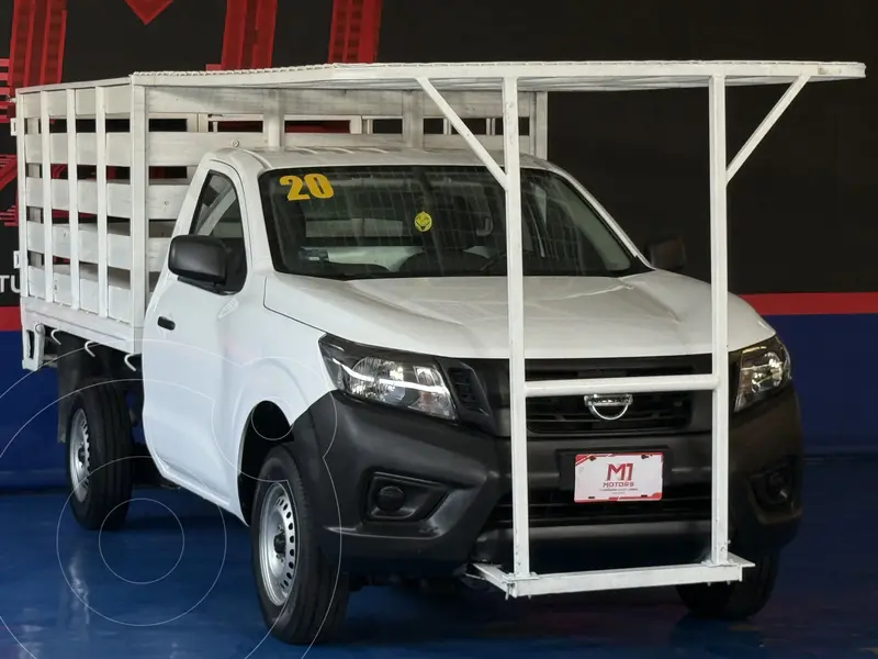 Foto Nissan NP300 2.5L Estacas Dh Paquete de Seguridad usado (2020) color Blanco precio $342,900