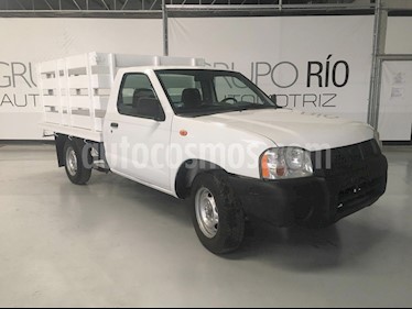 Nissan NP300 2.4L Estacas Dh usado (2011) color Blanco precio $135,000