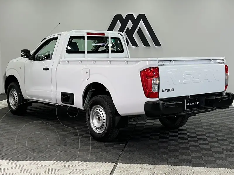 nissan np300