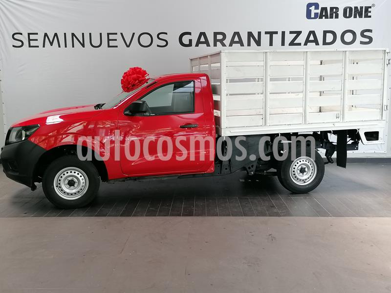 Nissan NP300 2.4L Estacas Dh Paquete de Seguridad usado (2019) color Rojo precio $274,900