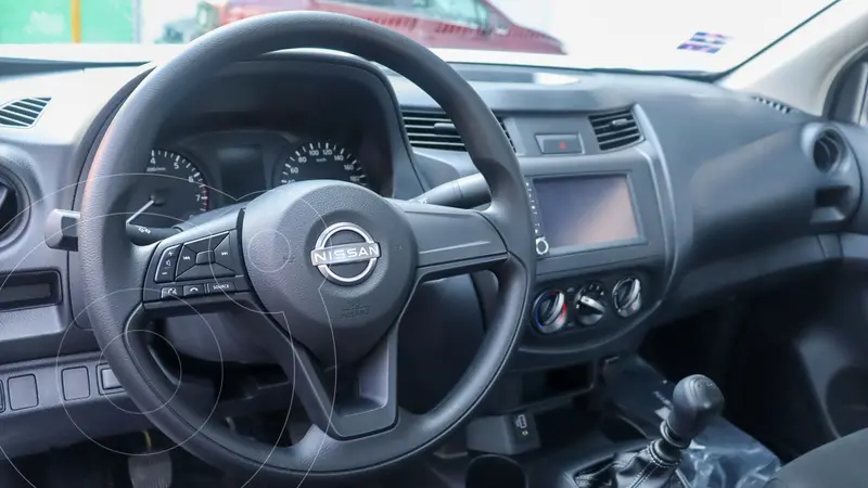 nissan np300