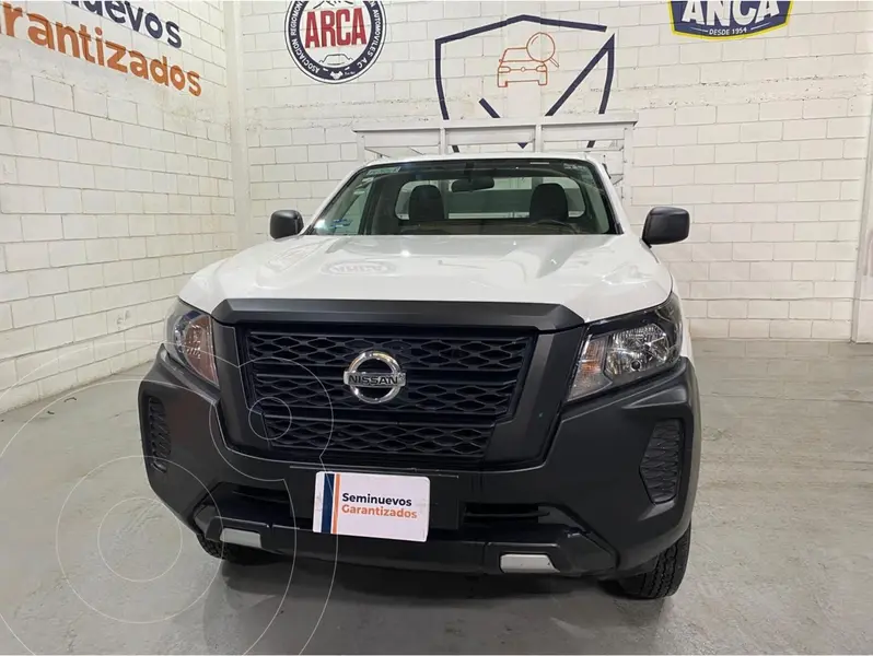 Foto Nissan NP300 Chasis usado (2021) color Blanco financiado en mensualidades(enganche $90,725 mensualidades desde $7,655)
