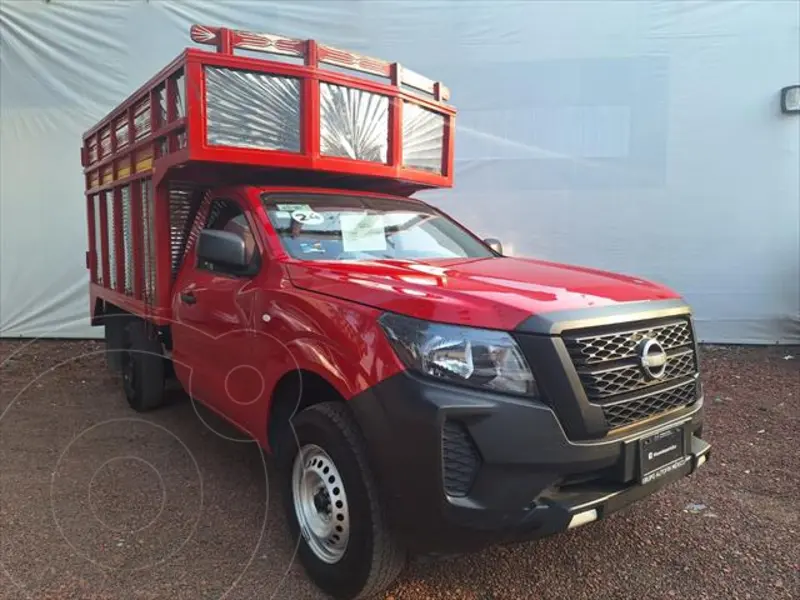 Foto Nissan NP300 Chasis VDC usado (2024) color Rojo precio $430,000