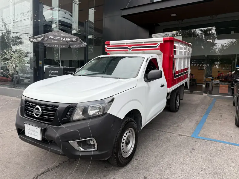 Foto Nissan NP300 2.5L Estacas Dh A/A usado (2016) color Blanco precio $279,000