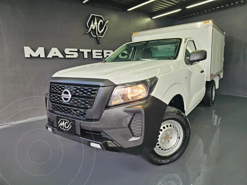 Foto Nissan NP300 Estacas VDC usado (2022) color Blanco precio $390,000