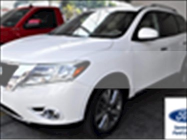 Nissan Pathfinder Exclusive usado (2014) color Blanco precio $295,000