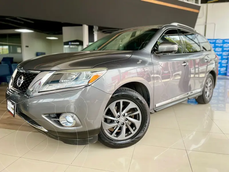 Foto Nissan Pathfinder Exclusive 4x4 usado (2015) color Gris Oscuro precio $259,900