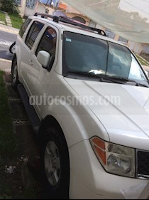 Nissan Pathfinder SE 4x2 Premium usado (2006) color Blanco precio $135,000