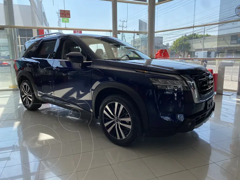Foto Nissan Pathfinder Exclusive nuevo color Azul Mediterraneo financiado en mensualidades(enganche $628,500 mensualidades desde $16,399)