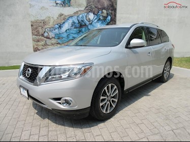 Foto Nissan Pathfinder Sense usado (2015) color Plata precio $249,900