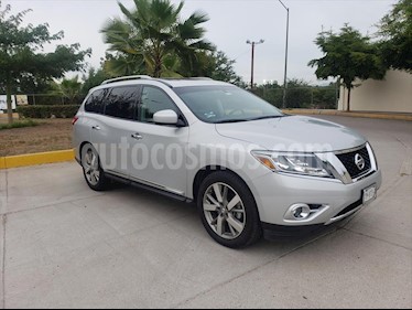 Nissan Pathfinder NP EXCLUSIVE usado (2016) color Plata precio $298,000