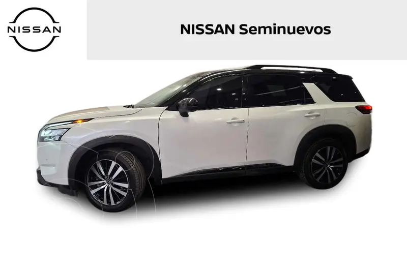 Foto Nissan Pathfinder Platinum usado (2023) color Blanco precio $750,000