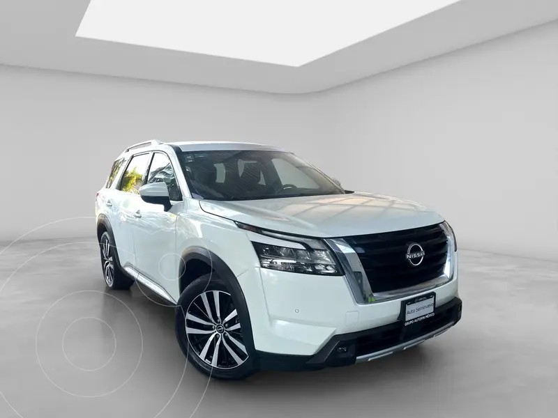 Foto Nissan Pathfinder Exclusive usado (2023) color Blanco precio $780,000