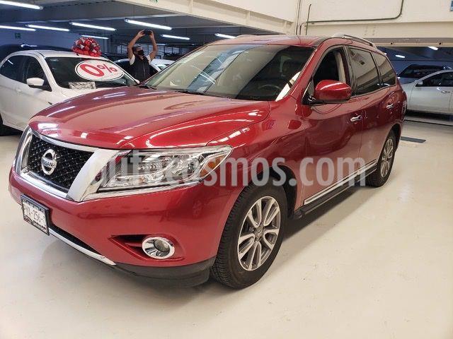 Nissan Pathfinder Advance usado (2016) color Rojo Cobrizo precio $339,100