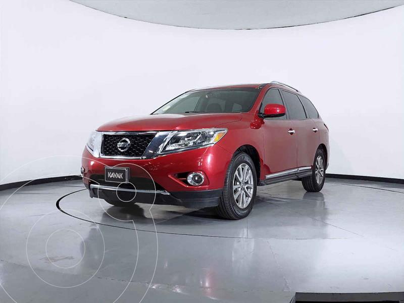 Foto Nissan Pathfinder Advance usado (2014) color Rojo precio $303,999