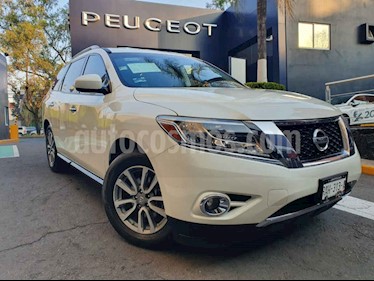 foto Nissan Pathfinder 5p Sense V6/3.5 Aut usado (2016) color Blanco precio $269,900