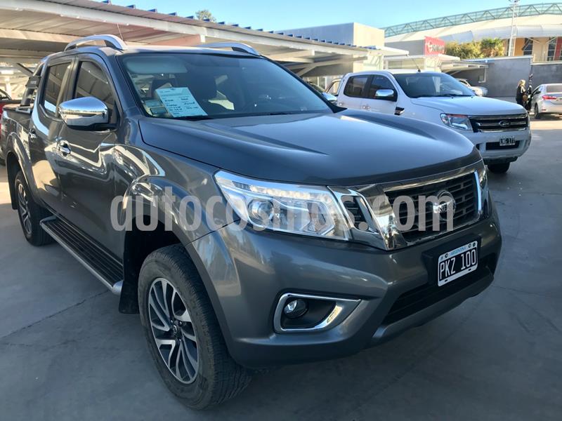 foto Nissan Pick Up DC AX 4x4 2.7 D usado (2016) color Gris Oscuro precio $1.905.000