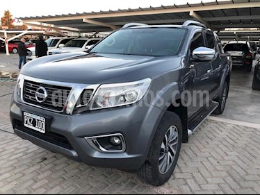 foto Nissan Pick Up DC AX 4x4 2.7 D usado (2016) color Gris Oscuro precio $1.550.000