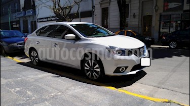 foto Nissan Sentra - usado (2018) color Gris Plata precio $1