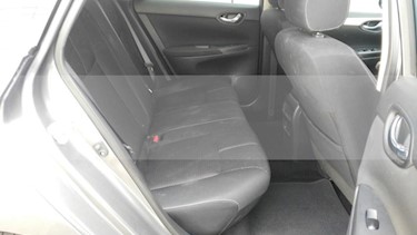 Foto venta Auto usado Nissan Sentra 4p Sense L4/1.8 Man (2016) color Gris precio $205,000