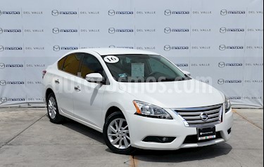 foto Nissan Sentra Advance Aut usado (2016) color Blanco precio $200,000