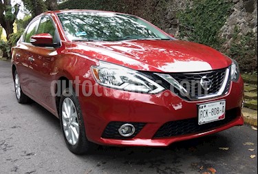 foto Nissan Sentra Advance usado (2017) color Rojo precio $185,000