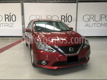 foto Nissan Sentra Advance usado (2017) color Rojo Burdeos precio $189,800