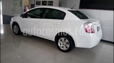 foto Nissan Sentra Custom usado (2009) color Blanco precio $70,000