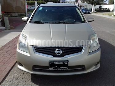 Nissan Sentra Custom usado (2010) color Arena precio $98,000