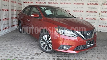 foto Nissan Sentra Exclusive Aut usado (2017) color Rojo Burdeos precio $223,000