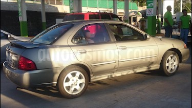 foto Nissan Sentra GXE L2 1.8L usado (2004) color Marrón precio $58,500